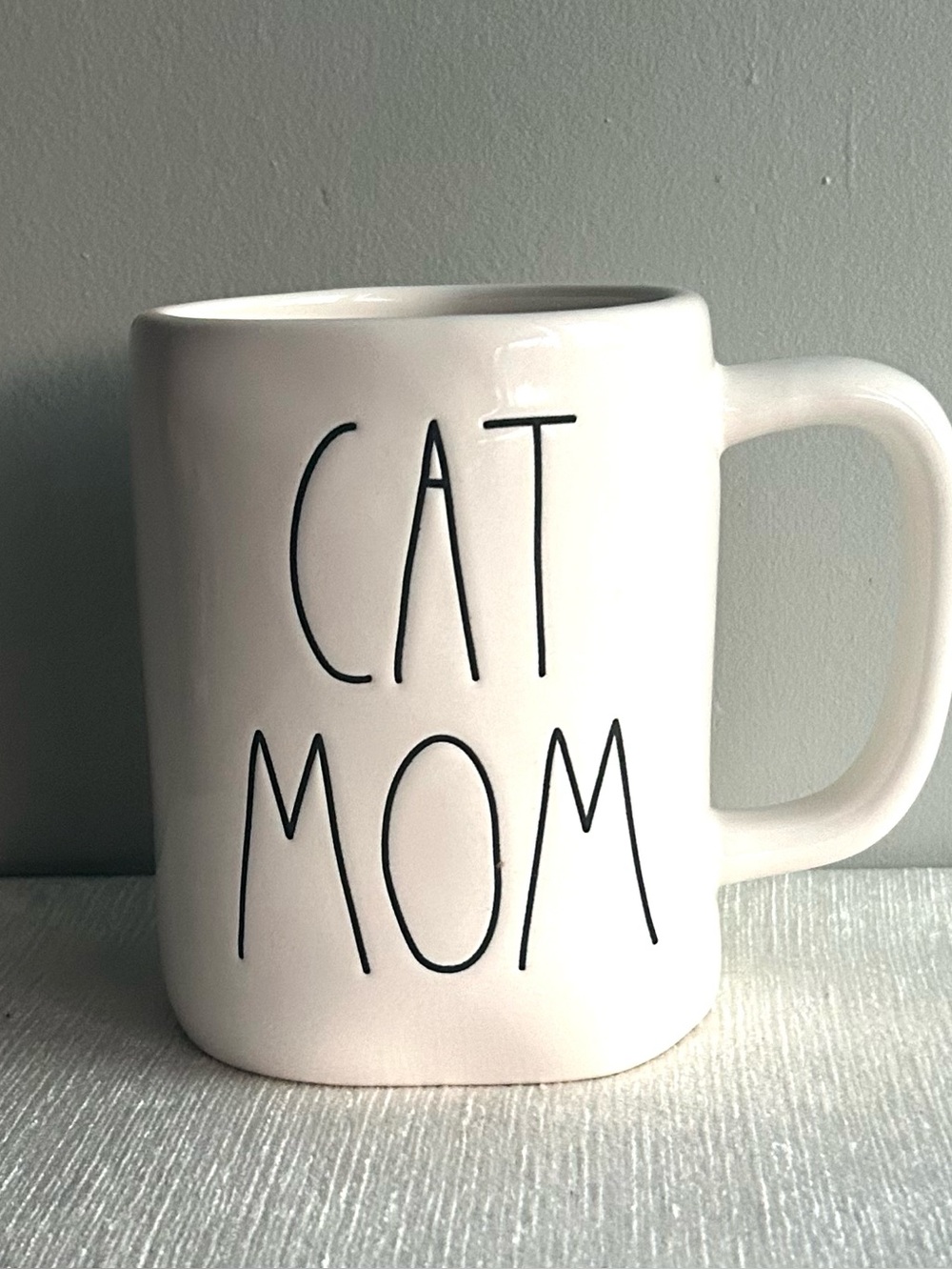 CAT MOM white ceramic mug by rae dunn.